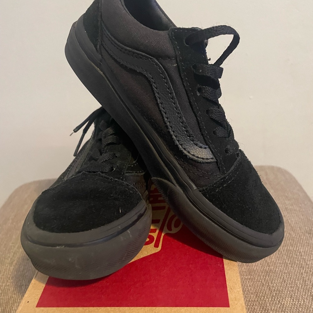 Unisex Black Vans
